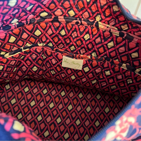 EUC—Vera Bradley Katalina Pink Retired Pattern shoulder bag - Picture 7 of 8